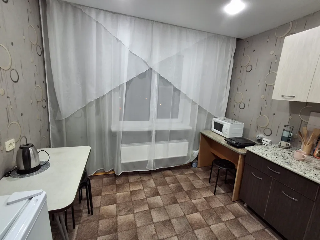 Квартира Светлая, теплая, уютная квартира в центре города — Челябинск