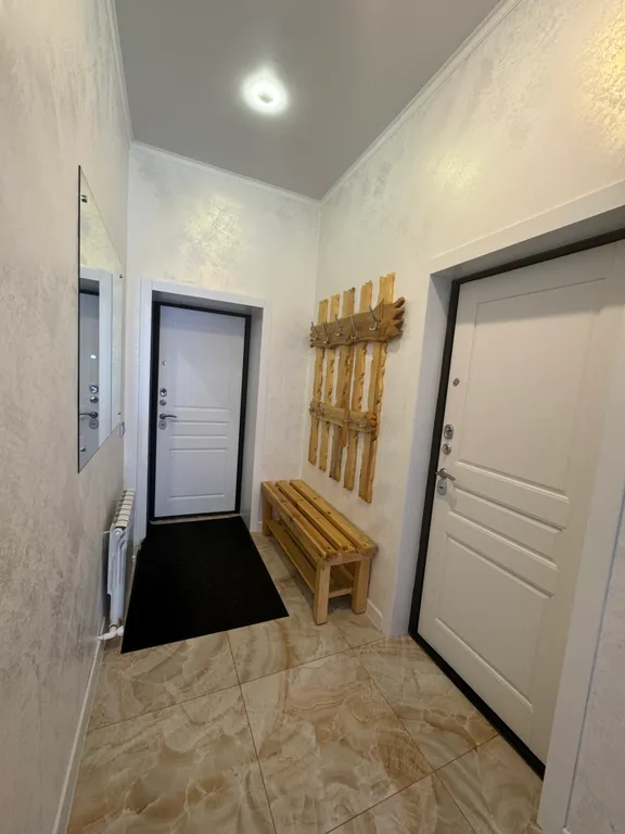 Уютное бунгало на зеленой поляне