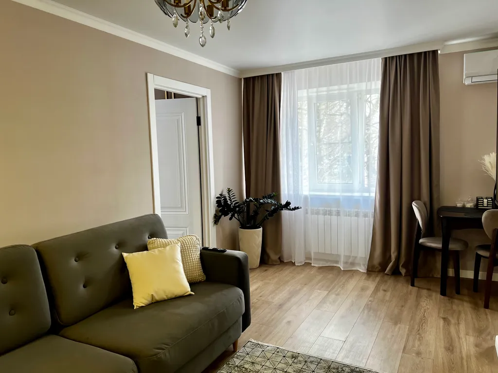 Двухкомнатная квартира напротив краевой больницы