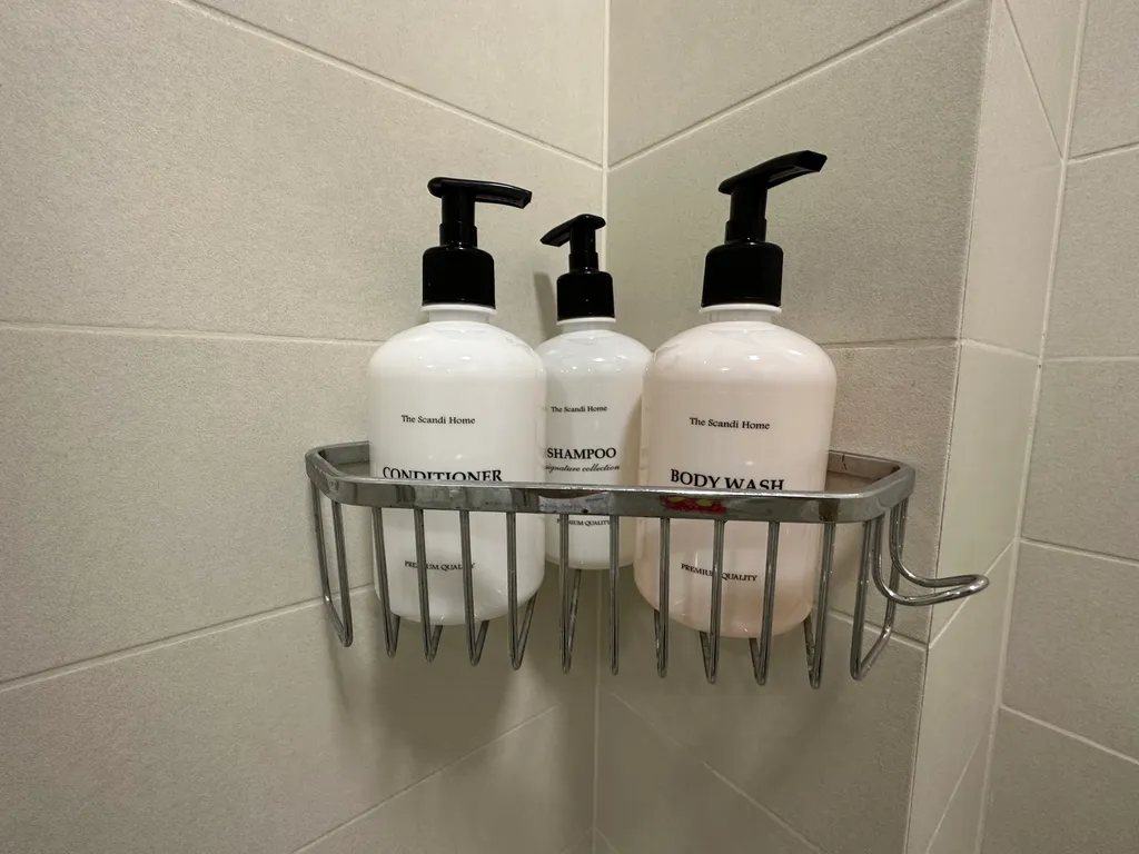 Пушка-евродвушка с видом на горы и Мариотт