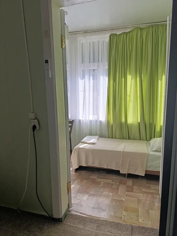 Уютная комната в старой гагре