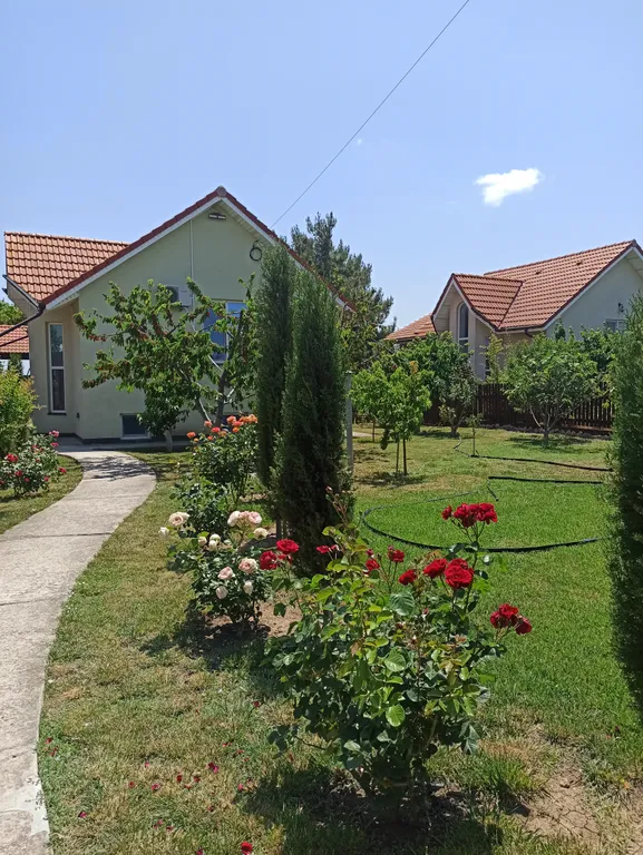 Коттедж Комфортный дом в 2х уровнях на берегу моря — Марьино