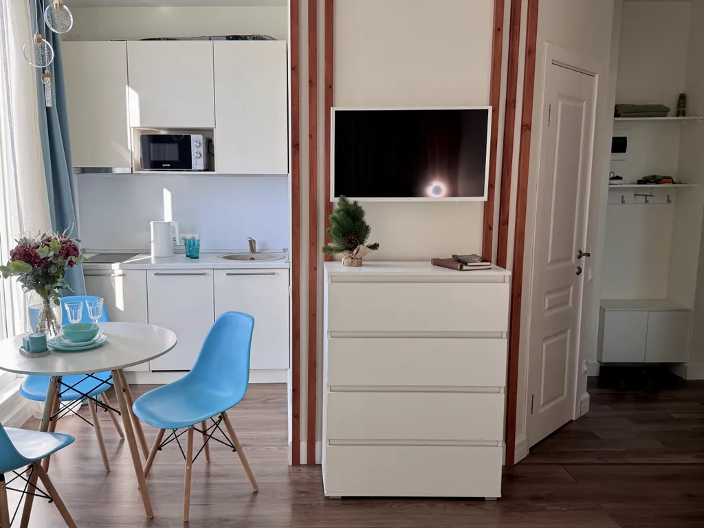 Дизайнерская квартира и бассейн на территории комплекса