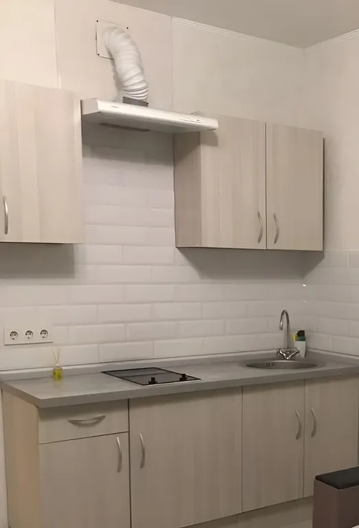 Просторная студия с лоджией