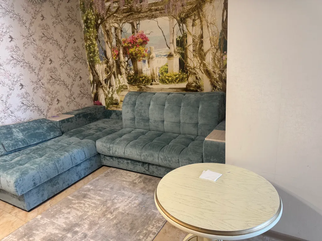 Просторная евродвушка в доме бизнес-класса