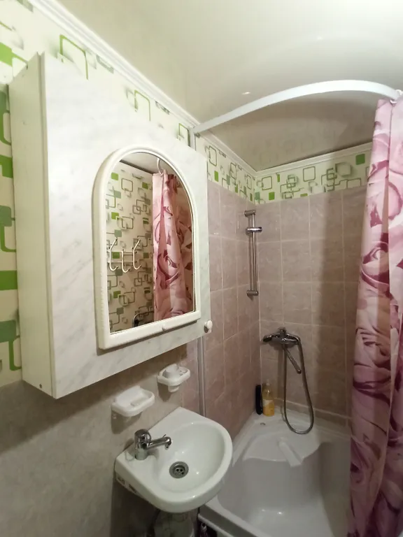 Квартирка в Нефтяниках рядом с Советским парком