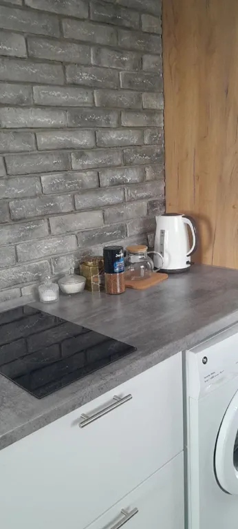 Комната-студия с отдельным входом, тихий район