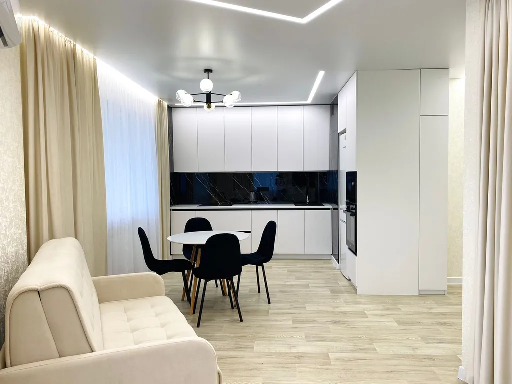 Студия люкс в Санрайз сити