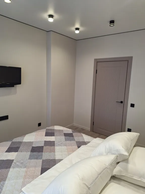 Современная двухкомнатная квартира (евротрешка) в центре города