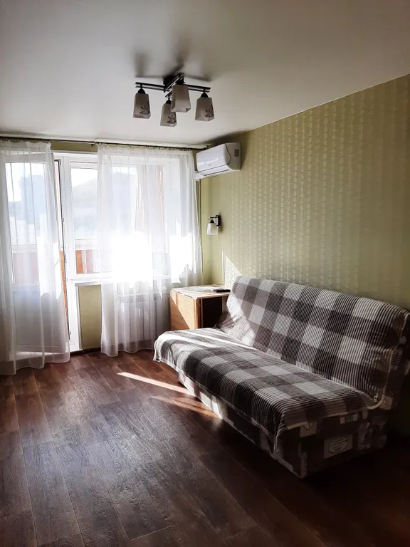 Уютная квартира в спальном районе — аренда посуточно в Владивосток