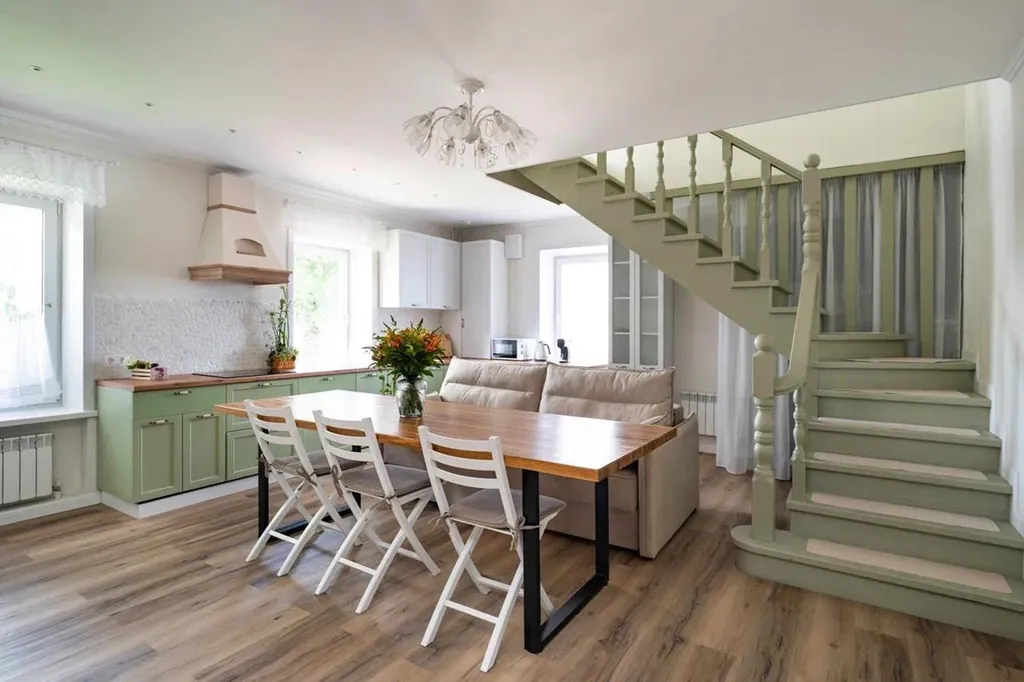 Дом Писателя коттедж с 5 спальнями