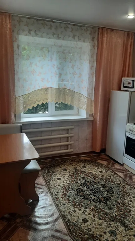 Уютная квартира в центре города — аренда посуточно в Бийск