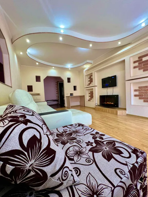 Двухкомнатная изолированная с джакузи