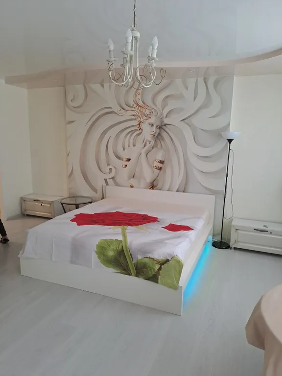 1-комнатная квартира с джакузи с дизайнерским ремонтом