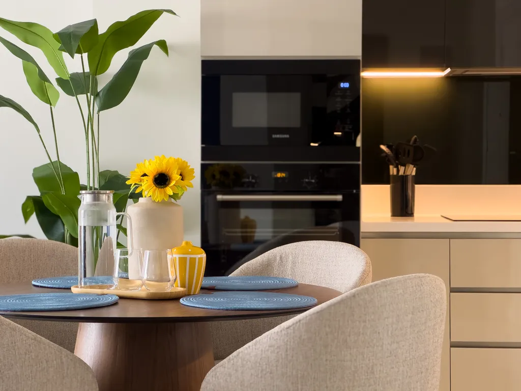 Апартамент в Azura World D с аквапарком и собственным пляжем