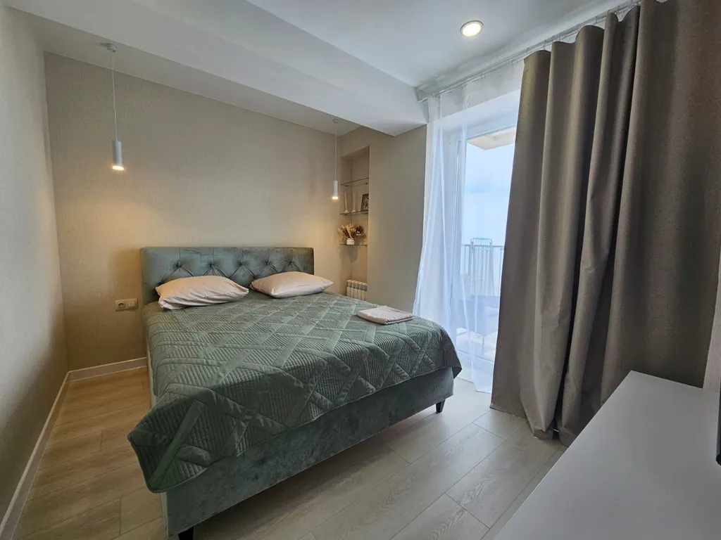 Двухкомнатная квартира с панорамным видом на море. Каравелла 244