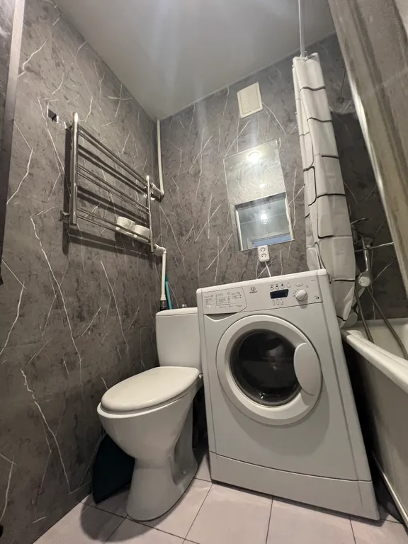 Уютная квартира с ремонтом в центре северного рынка для троих человек