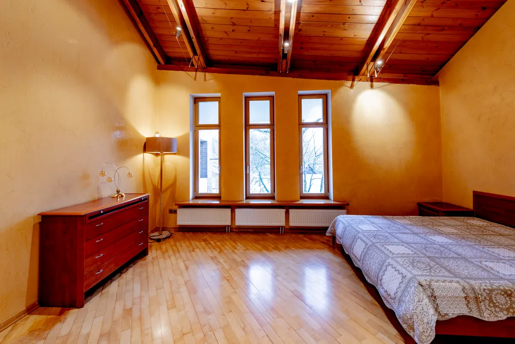 Дом с бассейном в 3 километрах от МКАД