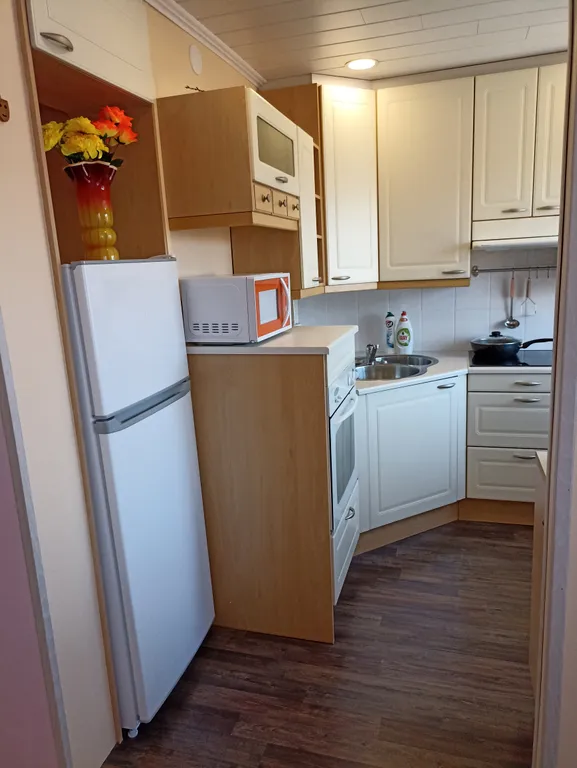 Двухкомнатная квартира в центре с видом на Никольский храм