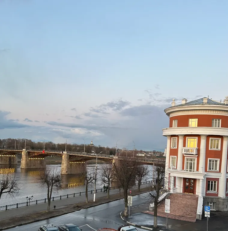 Квартира Уникальная видовая 2-комнатная студия в историческом центре — аренда посуточно в Тверь