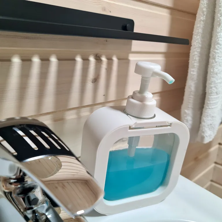 Дом на семи прудах