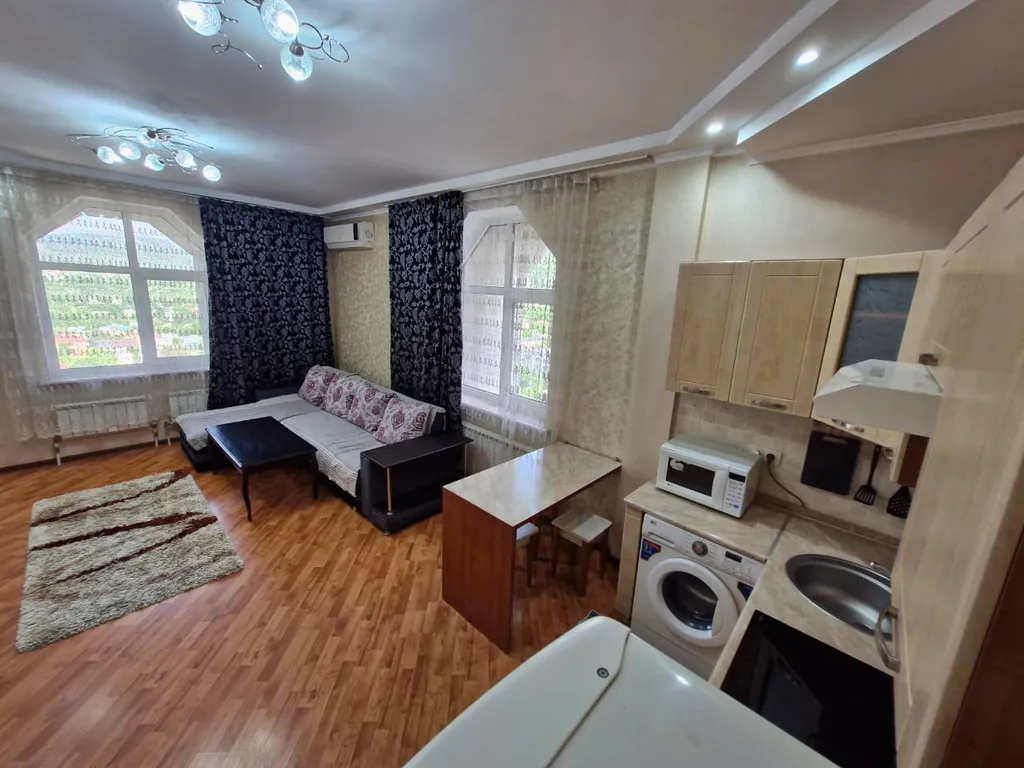 Квартира Двухкомнатная квартира в Золотом квадрате — Алматы