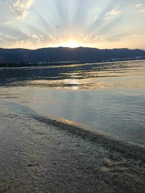 Дом рядом с морем в тихом районе