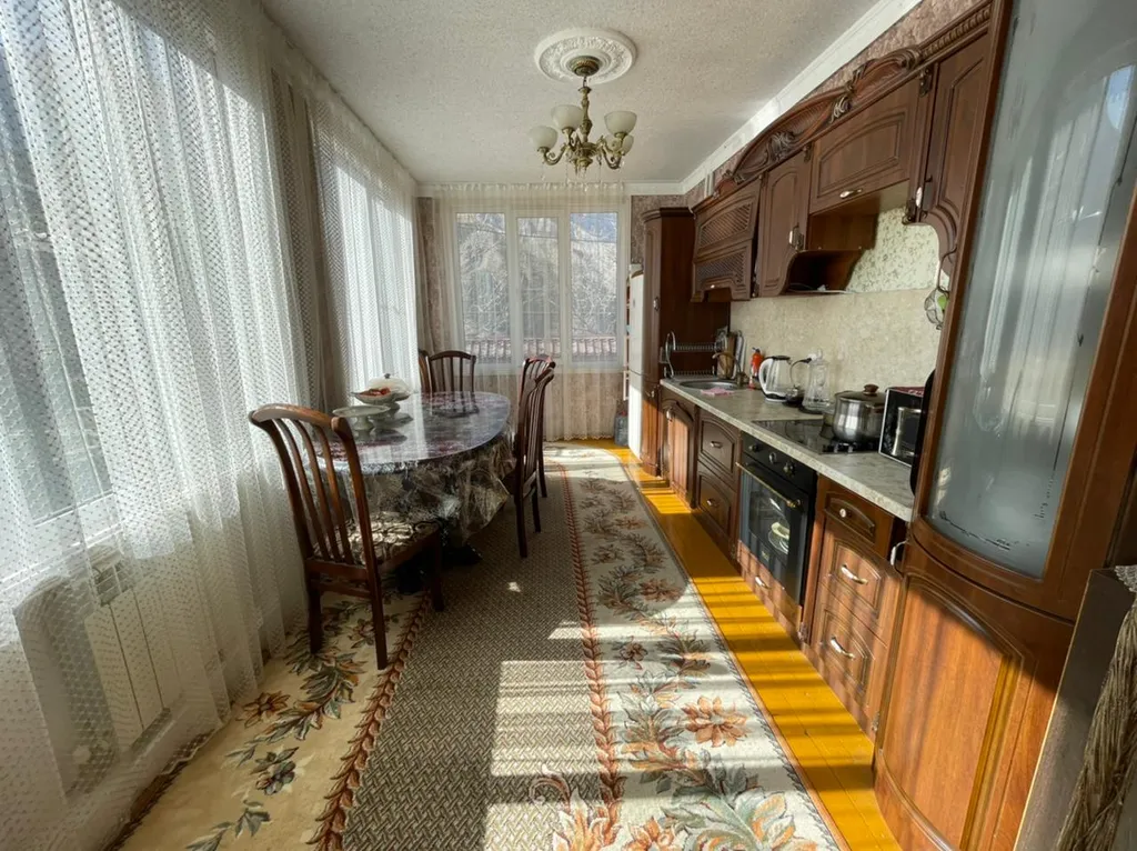 Дом в горах с кинотеатром Kurmimonte