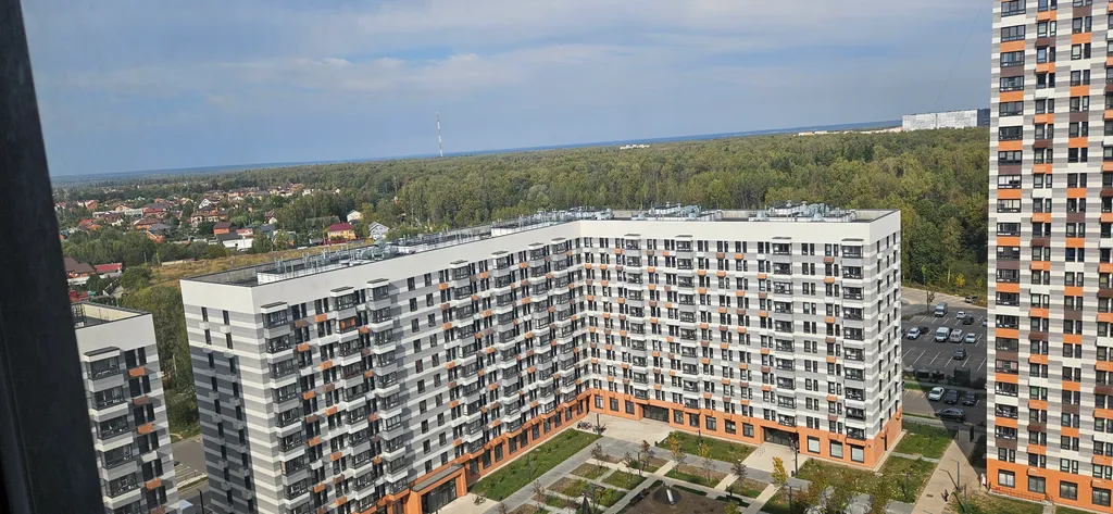 Просторная 3-комнатная квартира с шикарным видом из окна