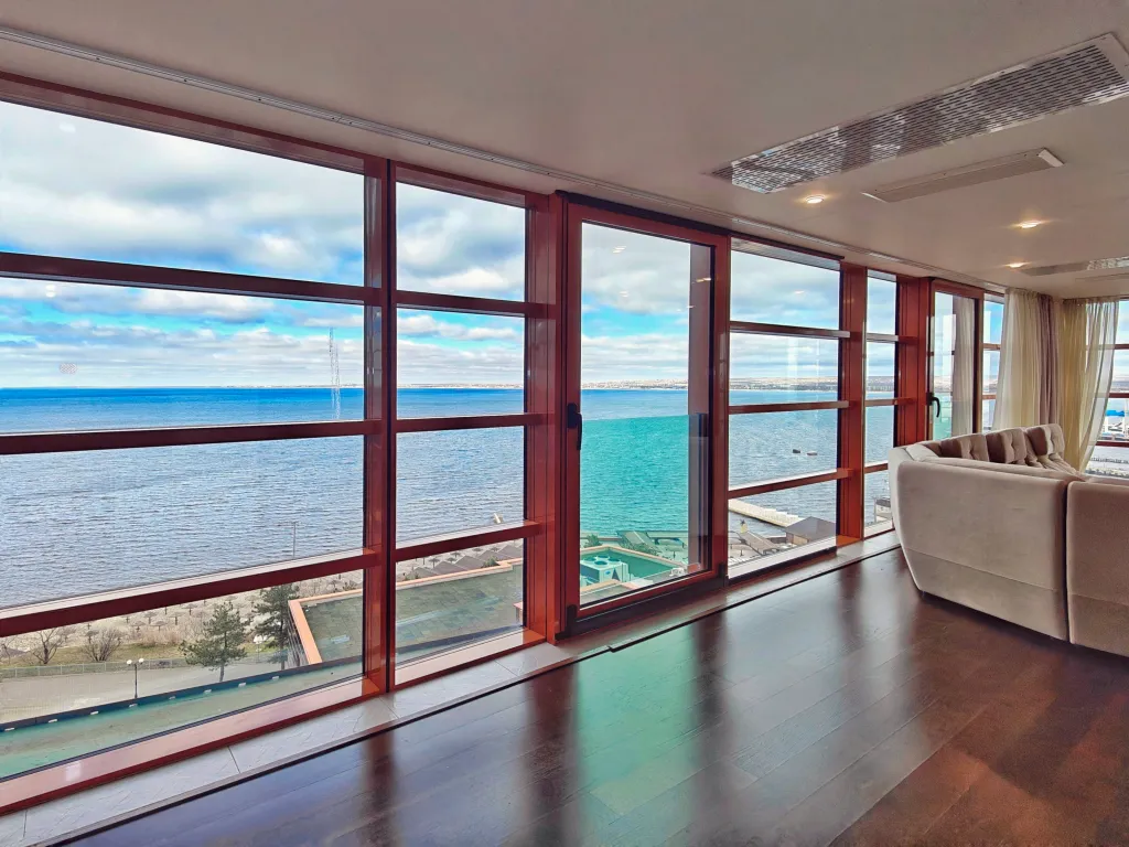 Видовая квартира в Золотой Бухте