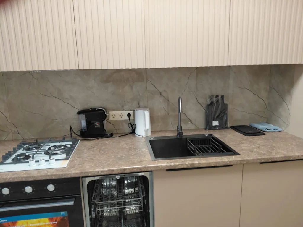 Двухкомнатная квартира возле набережной