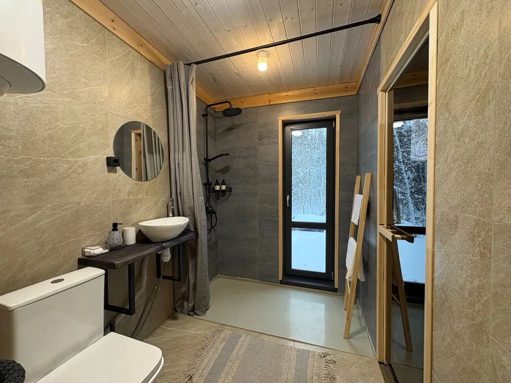 Уютный домик с сауной у леса