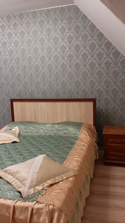 Дом по этажно, отдельным входом