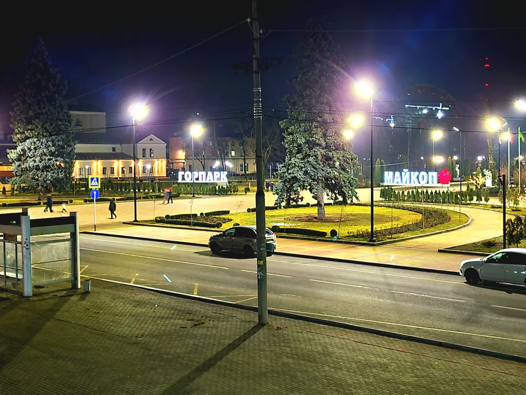 Трехкомнатная квартира в центре возле горпарка