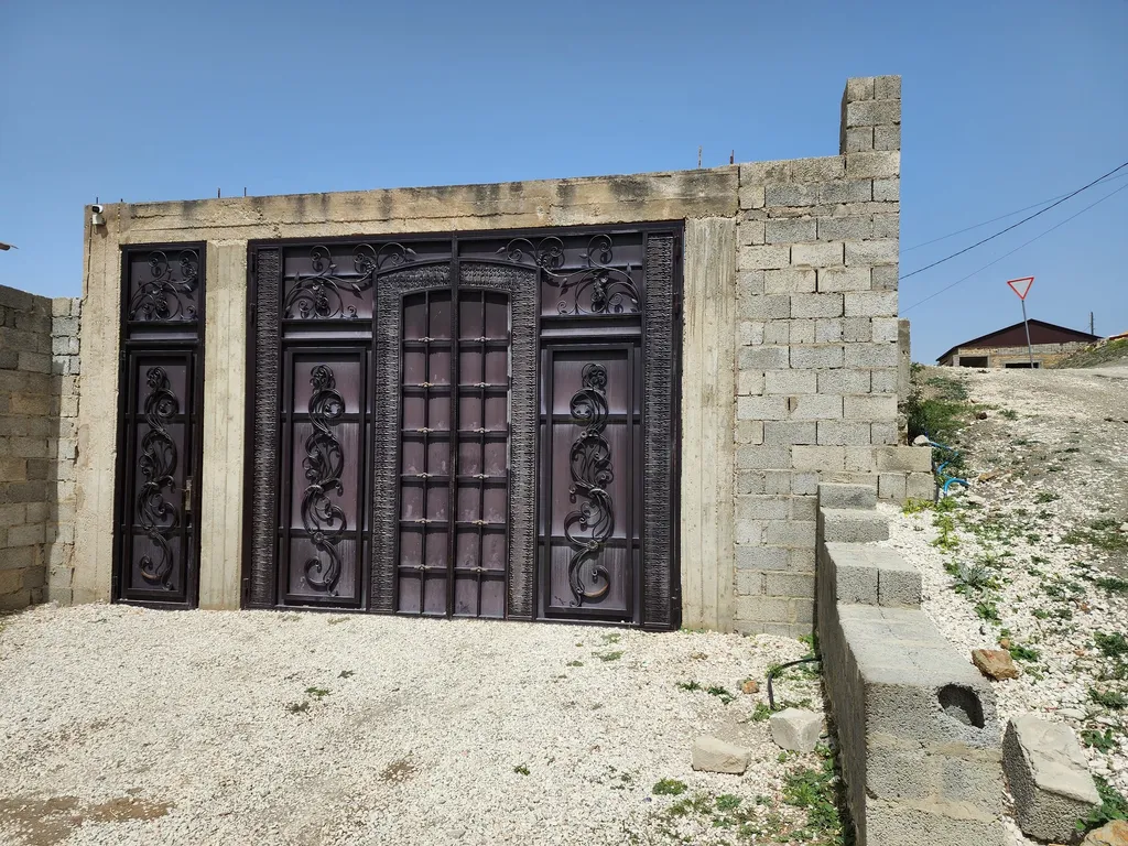 Уютный дом с видом на горы