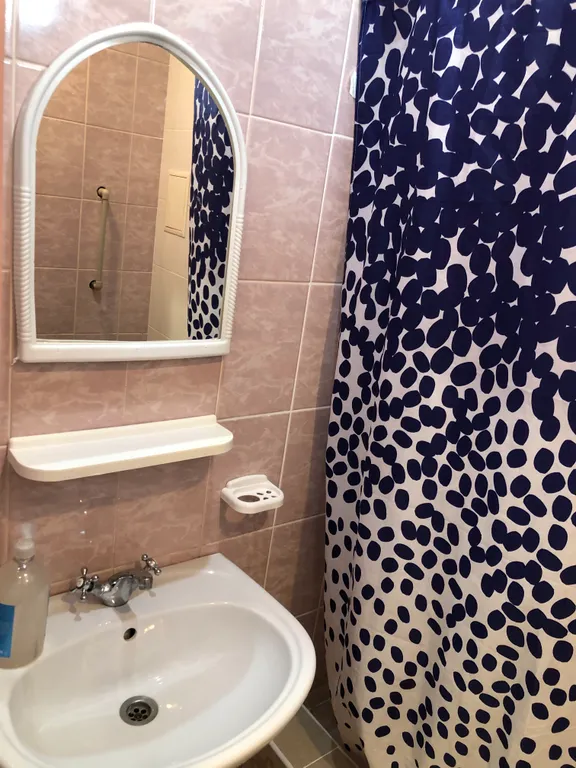 Квартира Уютные апартаменты с балконом — Адлер