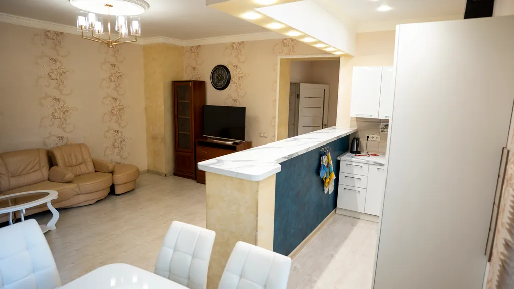 Уютный коттедж с теплым бассейном и большим чаном