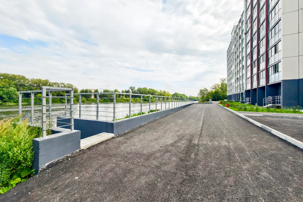 Уютная квартира в центре города с видом на речку