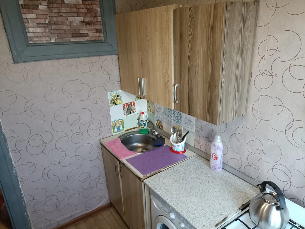 Квартира находится рядом с ж/д вокзалом