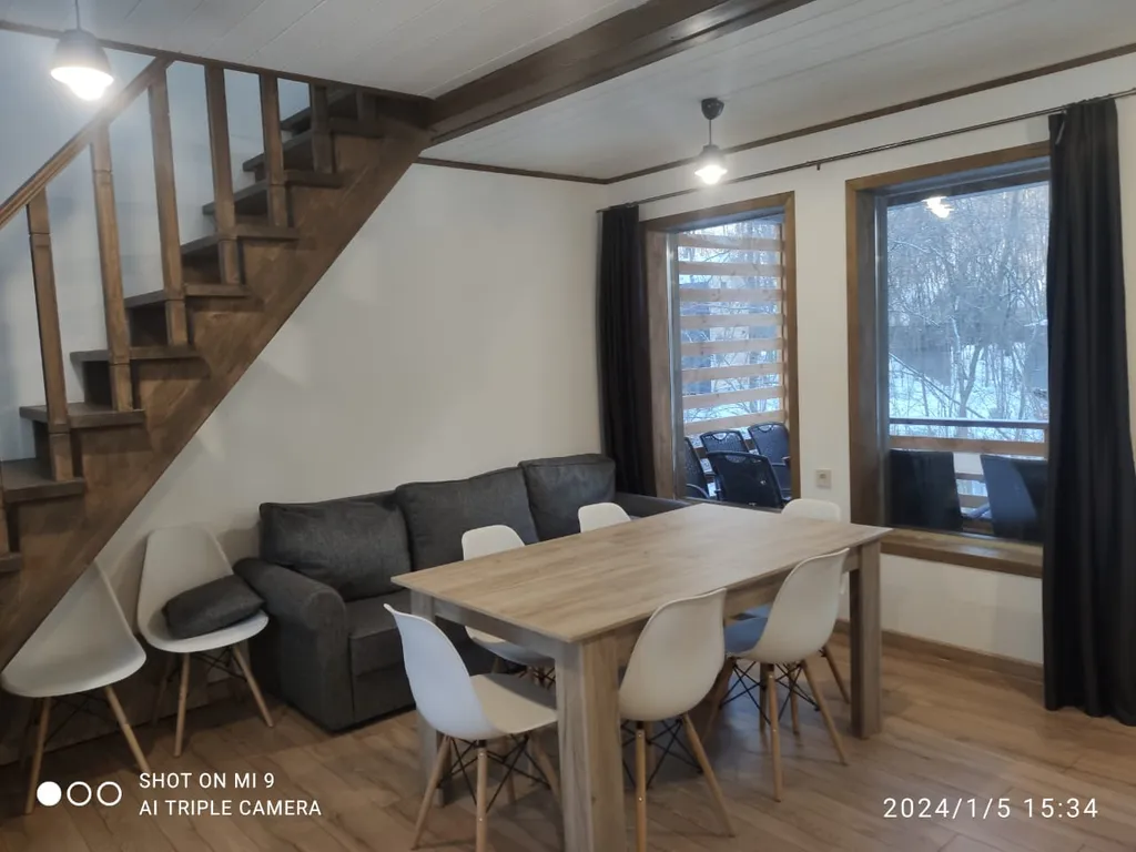 Коттедж Стильный дом с лесной территорией, недалеко пруд с пляжем — аренда посуточно в Домодедово