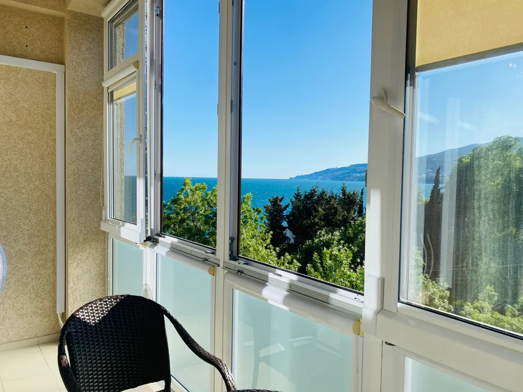 Апартаменты с балконом и видом на море