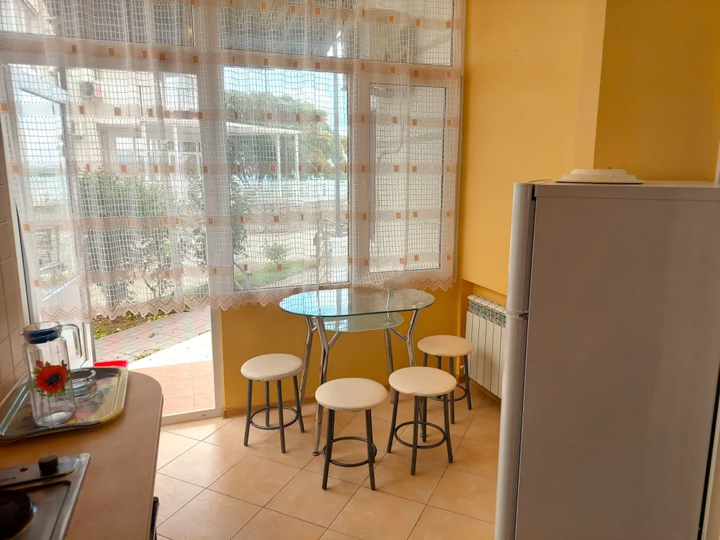 Апартаменты Феодосийский залив (двухкомнатные апартаменты 3)