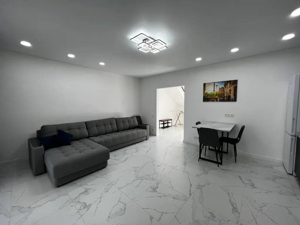 Уютный новый дом недалеко от моря