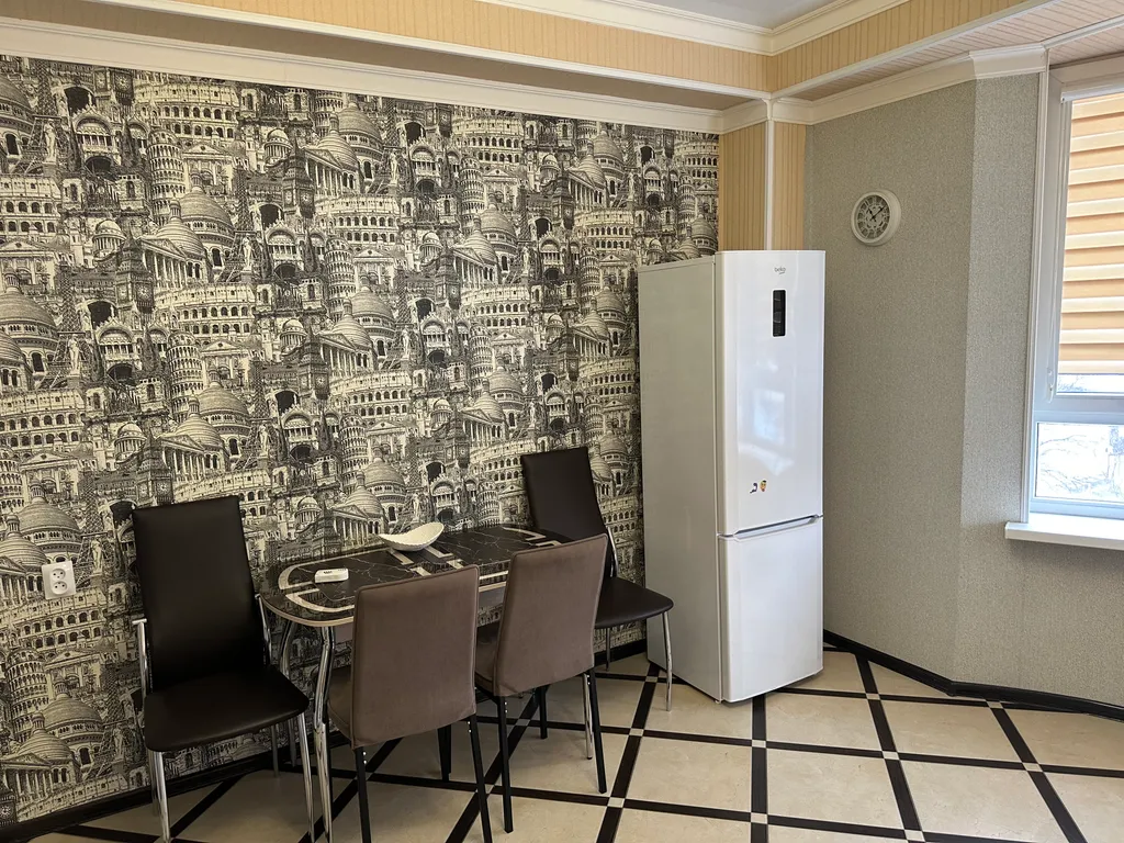 Уютная квартира с видом на город и горы