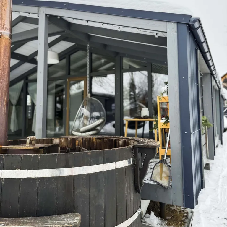 Дубльдом в сoснaх