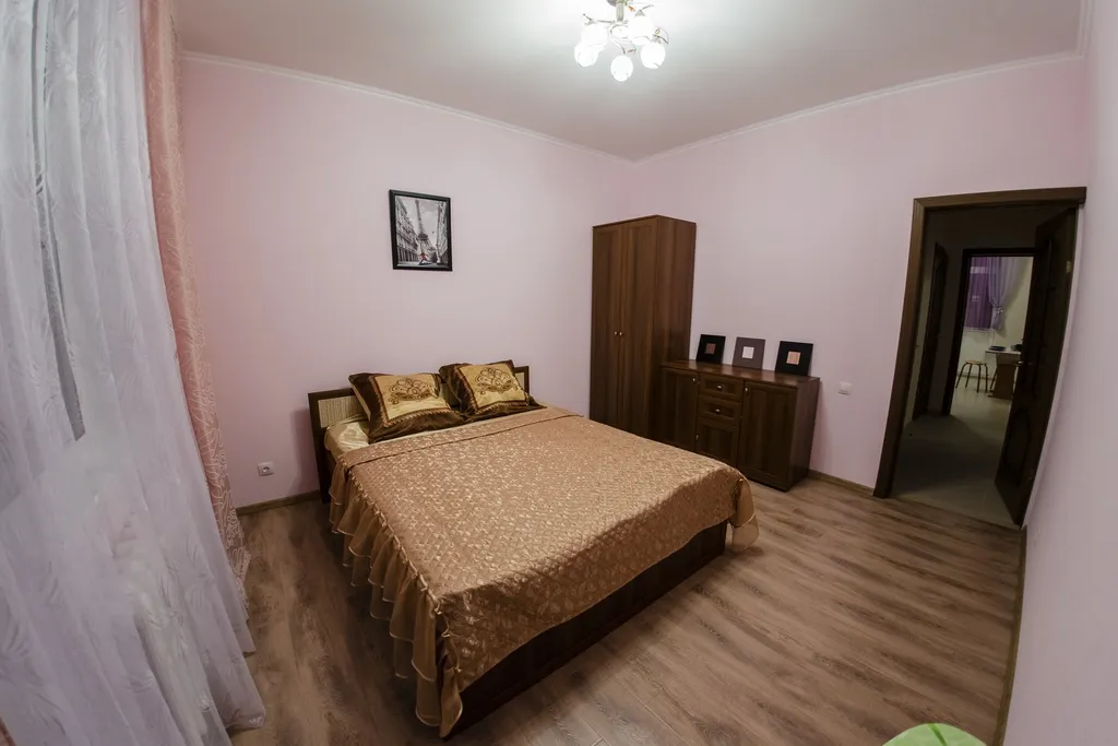 Двухкомнатная квартира рядом с СКК Оренбуржье — аренда посуточно в Оренбург