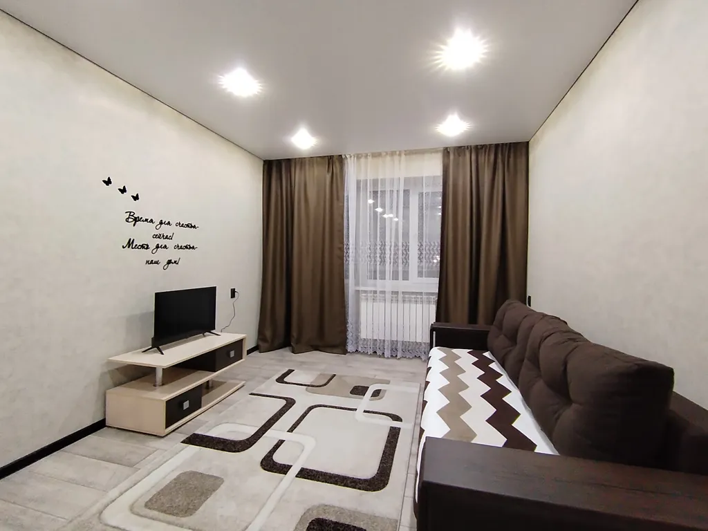 Уютная квартира в прекрасном районе города — аренда посуточно в Новый Оскол