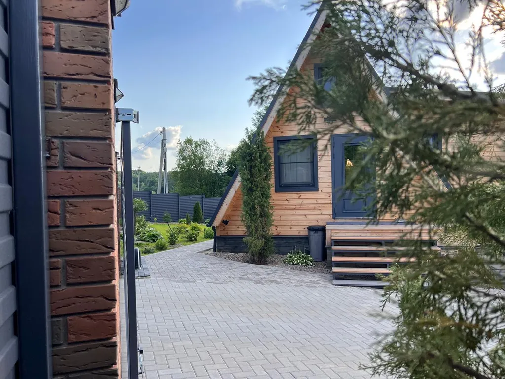 Шале у озера