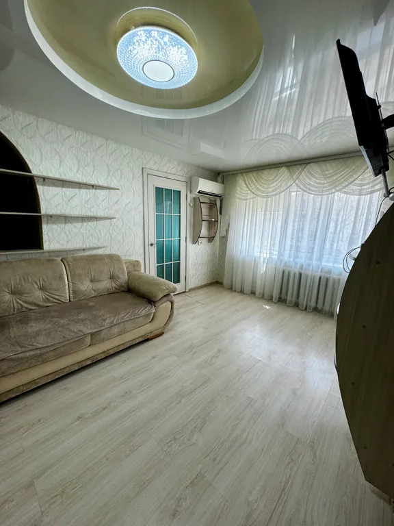 5 минут от аэропорта, в самом центре города