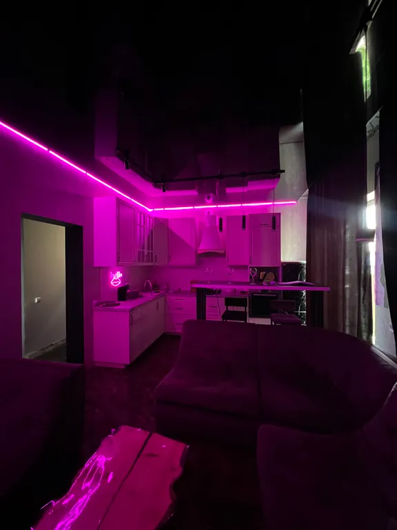 Двухэтажный дом с бассейном караоке и кальяном